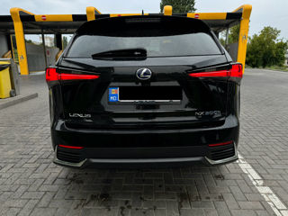 Lexus NX Series foto 4