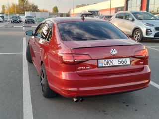 Volkswagen Jetta foto 9