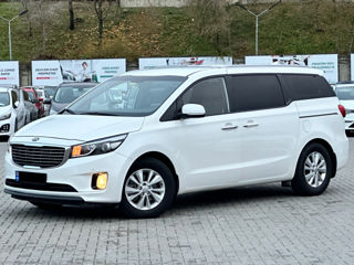 KIA Carnival foto 3