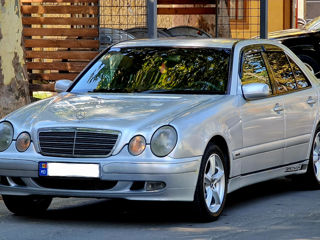 Mercedes E-Class foto 2