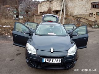 Renault Megane foto 1