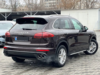 Porsche Cayenne foto 3