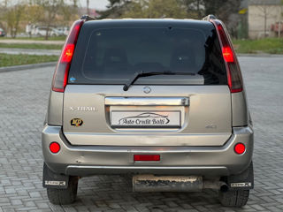 Nissan X-Trail foto 9