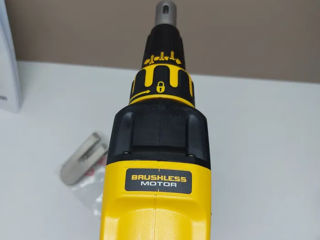 Аккумуляторный шуруповерт DeWalt DCF620N foto 2