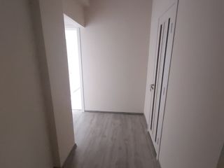 Ialoveni( 52m2- dormitor+ bucataria cu living). foto 4