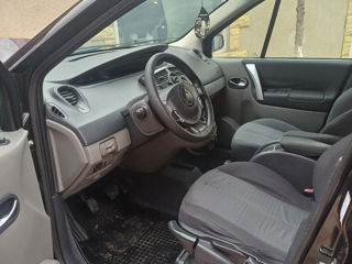 Renault Grand Scenic foto 10