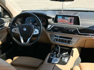 BMW 7 Series foto 10