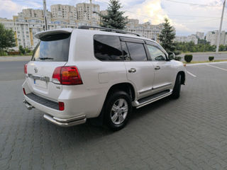 Toyota Land Cruiser foto 3