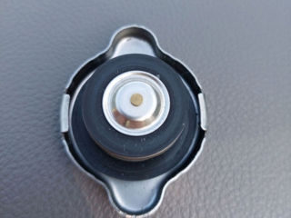 Крышка на радиатор Nissan Tiida