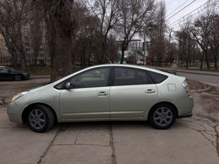 Toyota Prius foto 4