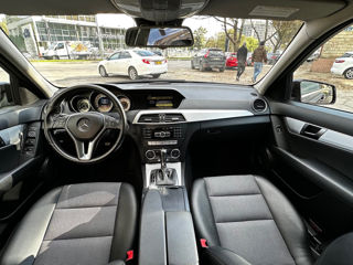 Mercedes C-Class foto 8