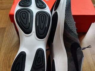 Nike Revolution 4 Mens оригинальные кроссовки новые с этикетками, 45 размер foto 5