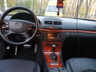 Mercedes E Class foto 10