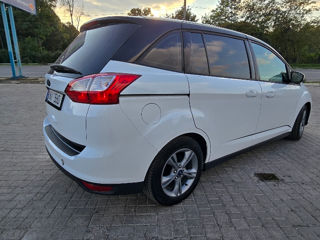 Ford Grand C-MAX foto 4