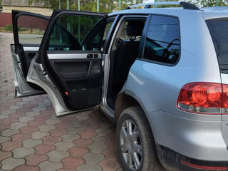 Volkswagen Touareg foto 3