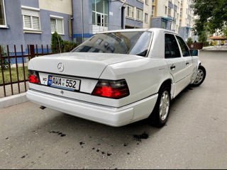 Mercedes Series (W124) foto 3