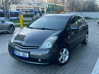 Toyota Prius foto 1