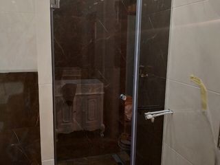 Cabine de duș din sticlă călită la comandă foto 1