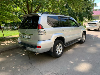 Toyota Land Cruiser Prado foto 4