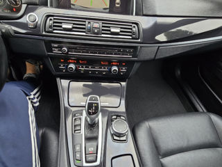 BMW 5 Series foto 10