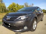 Toyota Avensis foto 8