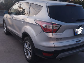 Ford Escape foto 4