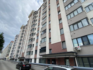 Apartament cu 2 camere, 78 m², Centru, Chișinău foto 1