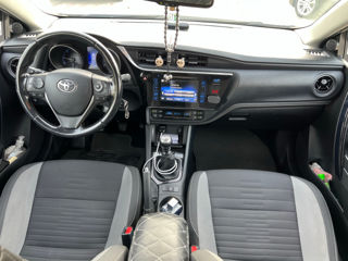 Toyota Auris foto 8