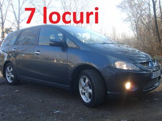 Mitsubishi Grandis foto 2