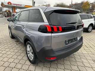 Peugeot 5008 foto 4