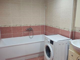 Apartament cu 2 camere, 85 m², Botanica, Chișinău foto 4