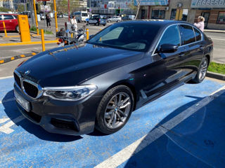 BMW 5 Series foto 2