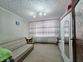 Apartament cu 2 camere, 42 m², Botanica, Chișinău foto 3