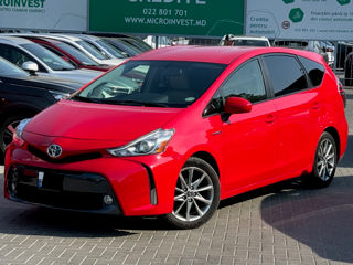 Toyota Prius v