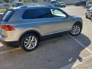 Volkswagen Tiguan foto 2