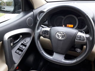 Toyota Rav 4 foto 8