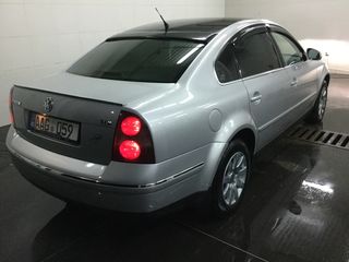 Volkswagen Passat foto 3