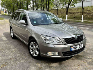 Skoda Octavia foto 2