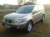 Nissan X-Trail foto 1