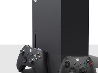 Продам Xbox x. Коробка и 2 джойстика в комплекте 7000 лей