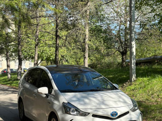 Toyota Prius + foto 2