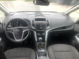 Opel Zafira foto 6