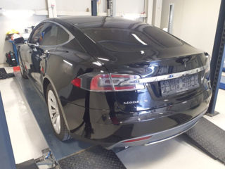 Tesla Model S foto 4