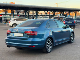 Volkswagen Jetta foto 6