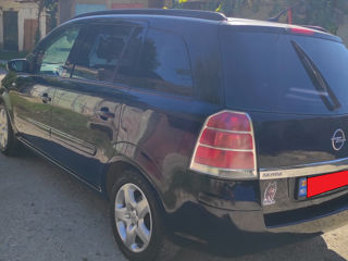 Opel Zafira foto 5