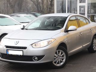 Renault Fluence foto 1