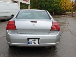 Mitsubishi Galant foto 4