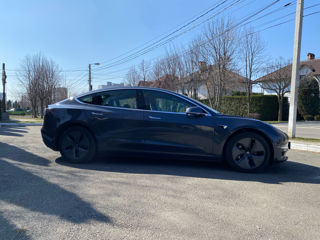 Tesla Model 3 foto 6