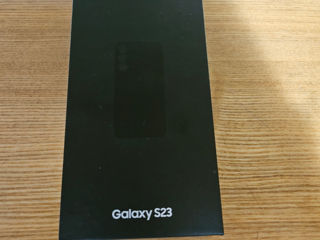 Samsung Galaxy S23 (телефону месяц, гарантия 2 года)
