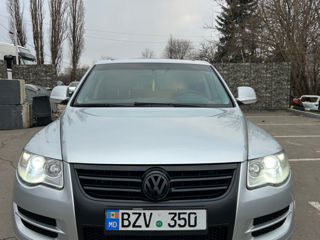 Volkswagen Touareg foto 2